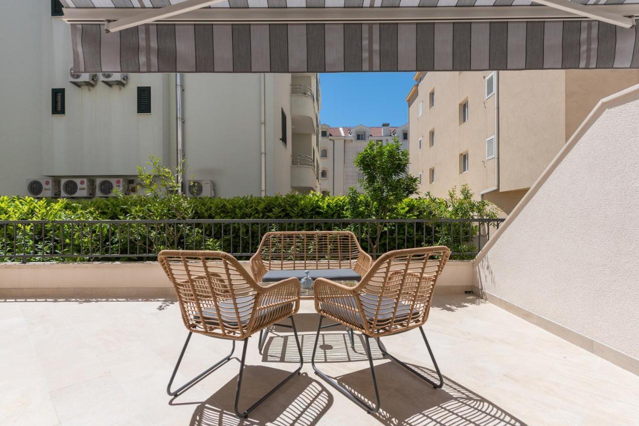 Apartments By The Sea Makarska - 19134 외부 사진